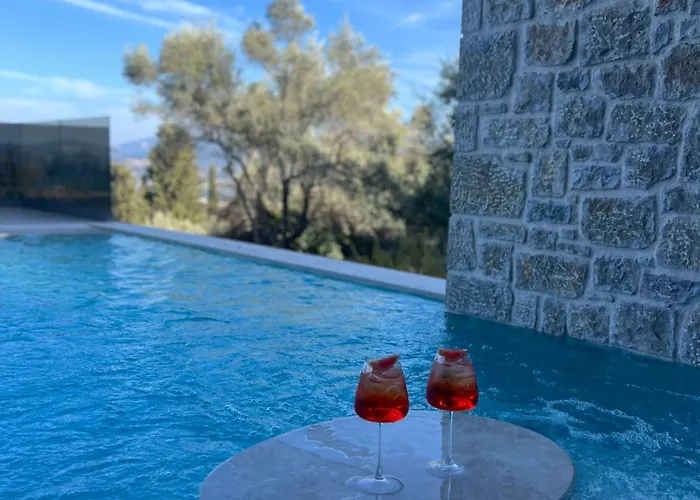 Villa Isle Of View Apolpaina